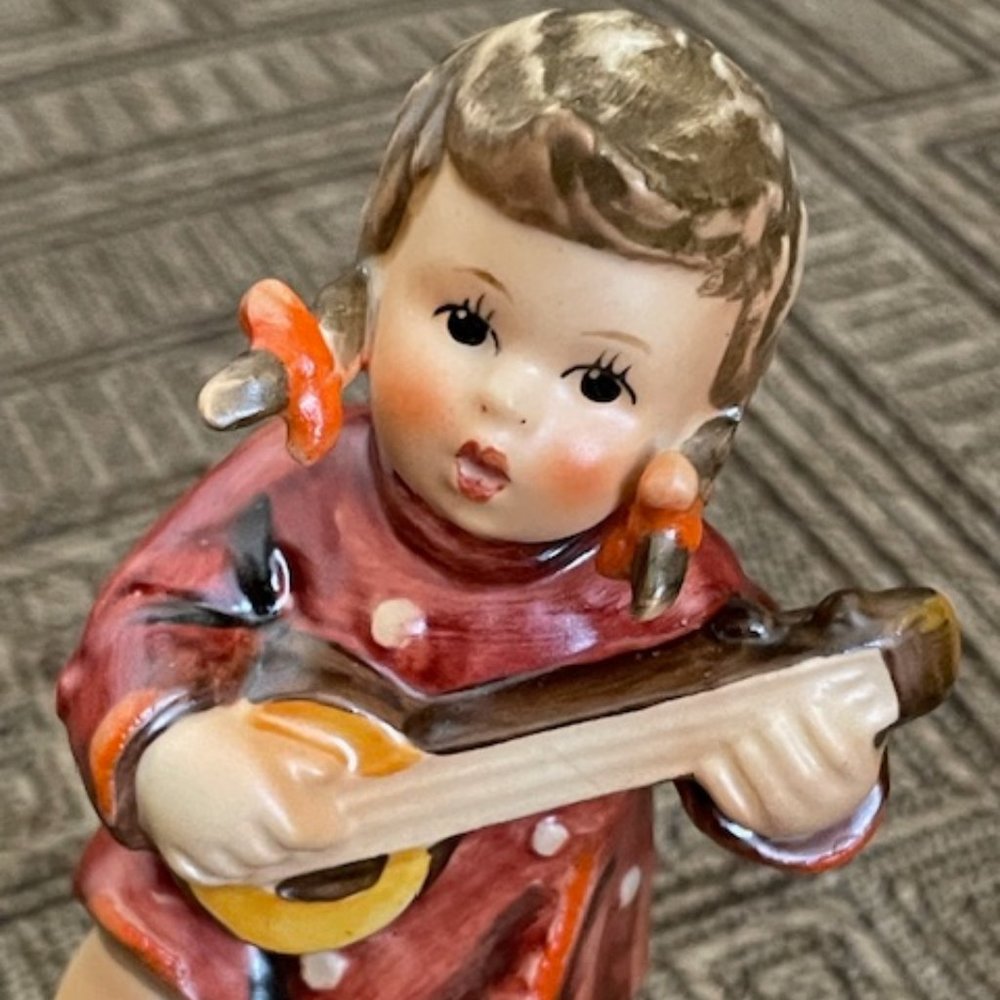 Vintage Hummel/Goebel # 86 "Happiness" girl playing an instrument